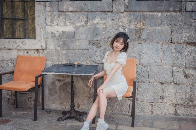 Inna Modja Waouh : French Cancan avec les plus belles bottines